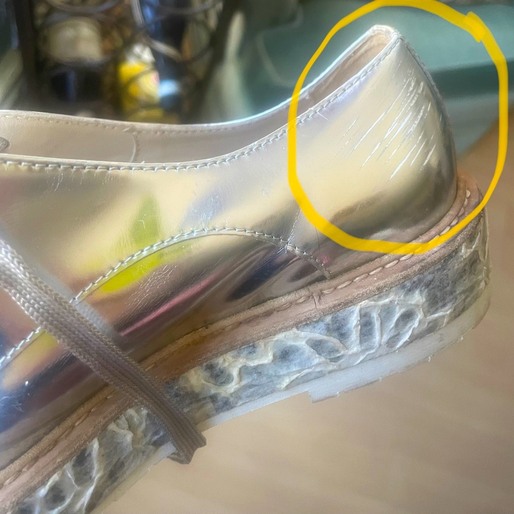 AGL Oxfords Silver Shoes - Picture 3 of 3